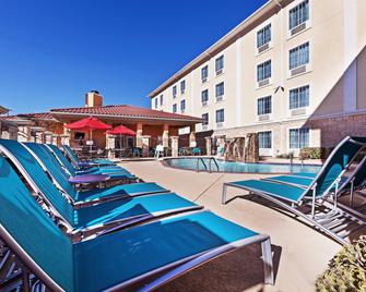 TownePlace Suites by Marriott Odessa - Odessa - Πισίνα