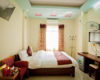 Lam Tung Hotel - Dong Van - Camera da letto