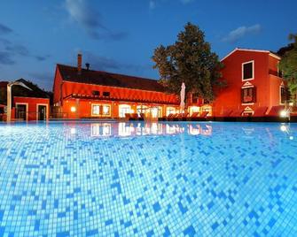 Hotel Villa Donat - Sveti Filip i Jakov - Pool