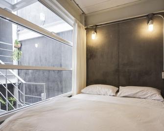 On The Bed Hostel - Bangkok - Bedroom
