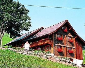 Holiday apartment Flumserberg Bergheim for 1 - 6 persons with 3 bedrooms - Farmhouse - Walenstadt - Edificio