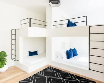 Nash Chic Near Dt Rooftop Luxe Comfort - Nashville