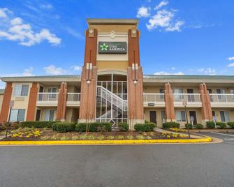 Extended Stay America - Washington DC - Reston - Reston - Building