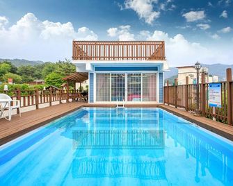 횡성 파인벨펜션 - 횡성 - 수영장