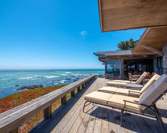 Oceanfront, Classic, Vintage Nautical Cambria at it's BEST! Fabulous Views! - Cambria - Balcón