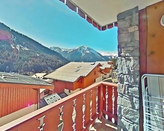 Casa-Le Chargalon N° 11 - شومباني-أون-فانواز - شرفة