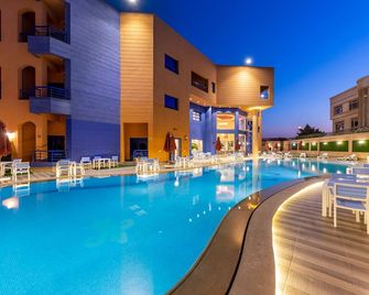 Royal Day Plaza Hotel - 6th of October City - Pool