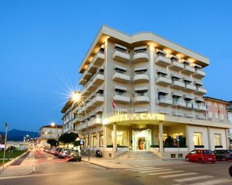 Hotel Capri & Residence - Camaiore - Будівля