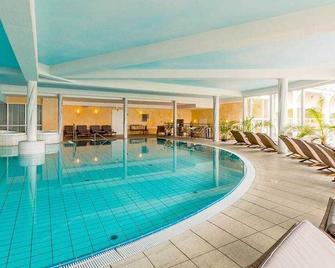 Seehotel Schloss Klink - Waren - Pool