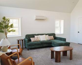 Hideaway Cottage - Morgantown