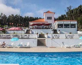Double room n°3, quiet holiday - Quiaios - Piscina