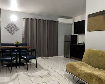 Prívate Condo close to everything you need! - San Juan