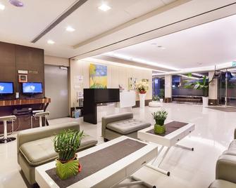 Green World Linsen - Taipei City - Lobby