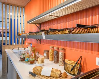 ibis budget La Rochelle Puilboreau - Puilboreau - Buffet