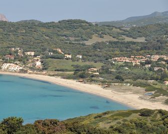 Houses 2pieces, 4pers, quiet, surrounded by nature 5 minutes walk from the beach - Cargèse - Playa
