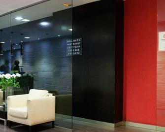 يونيفرسال هوتل - غرناطة - ردهة