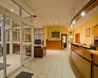 Panorama Hotel - Glashutten - Рецепція