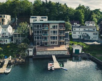 Laylaty Luxury Ocnview-Water Activities,10mn DT - Halifax - Building