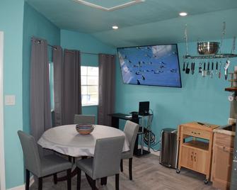 Cozy Cabin on the Water -Full Access - Kemah - Essbereich