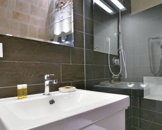 Palazzo Kapece - Monopoli - Bathroom