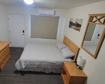 1 bedroom .75 bathroom apartment, newly renovated, located on main street! - Rawlins