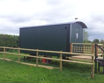 Shepherds Lodge - Worcester - Building