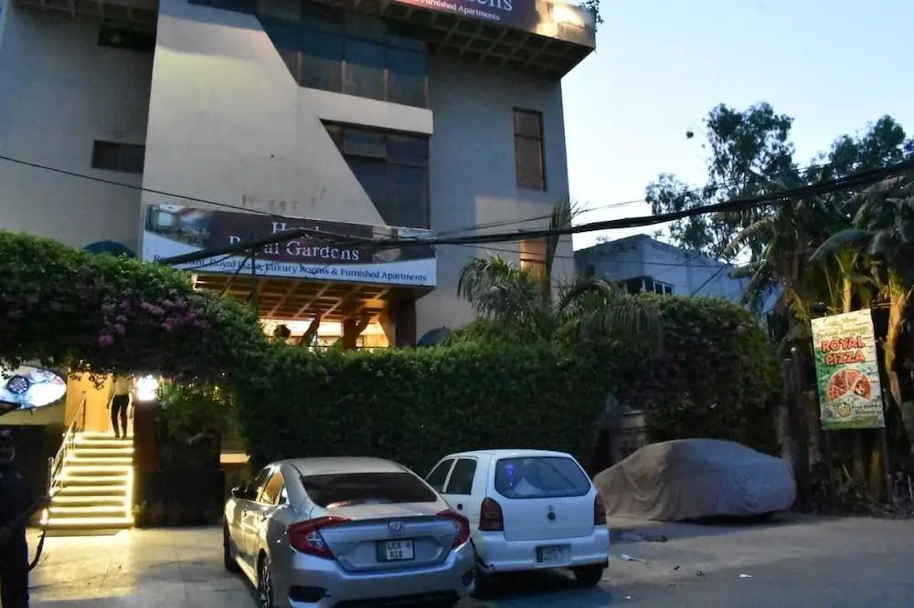 Hotel Royal Gardens Lahore