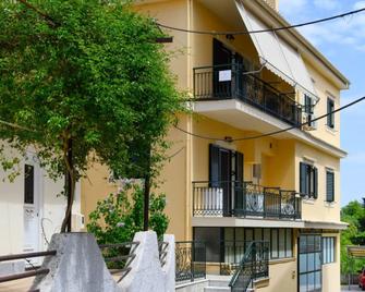 Nostalgia Corfu Town Apartments - Corfù - Edificio