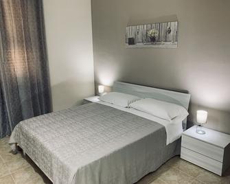 Hotel Del Lago - Telese Terme - Habitación