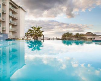 Holiday Inn Club Vacations Galveston Beach Resort - Galveston - Pool