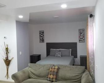 Sea Rock Hotel - Puerto Peñasco - Bedroom