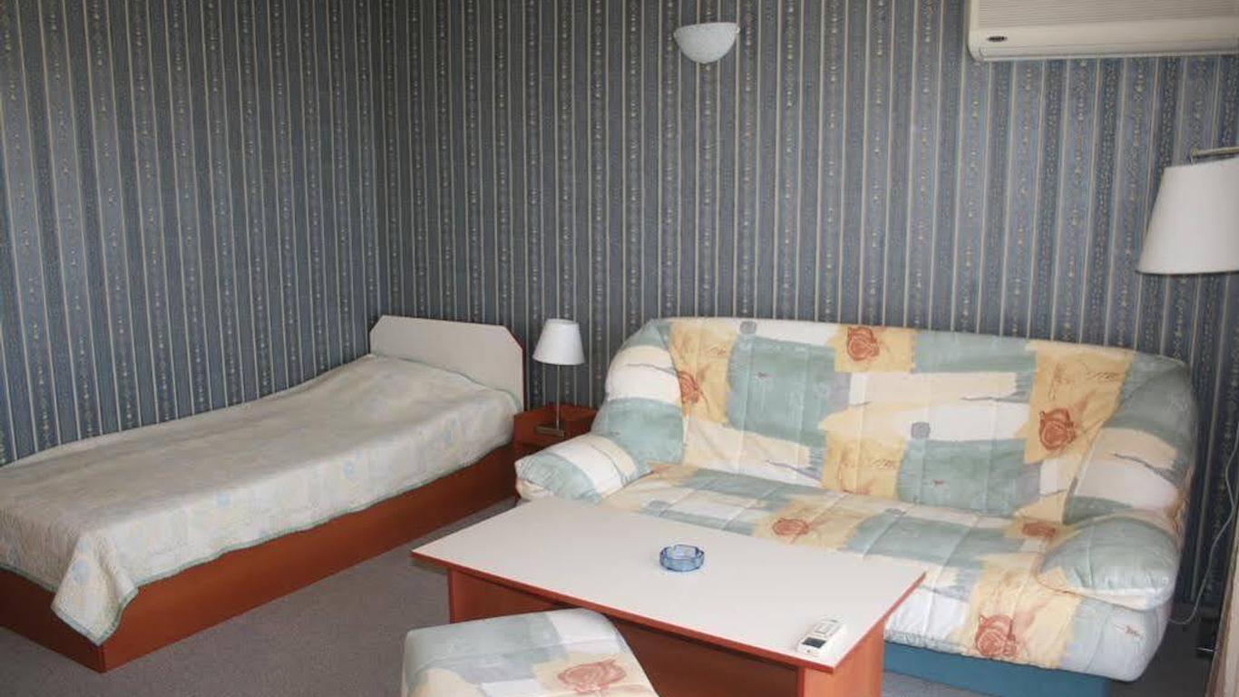 Mirana Family Hotel