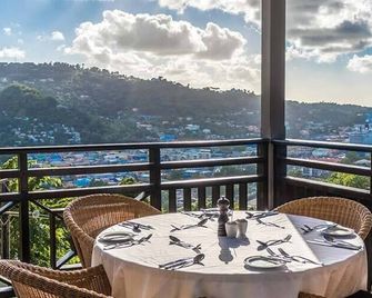 3 Garden View Units, Outdoor Pool, Free Parking, Fitness Center| Adults Only - Castries - Balkon