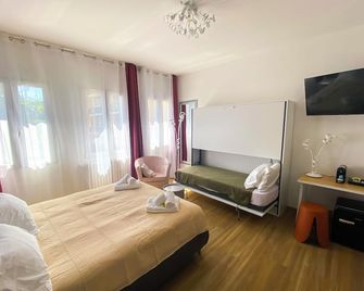 The Platform Rooms - Ferrara - Habitación