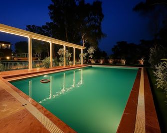 Qila Hotel - Morādābād - Pool