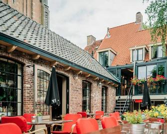 Long John's Hotel - Amersfoort - Innenhof