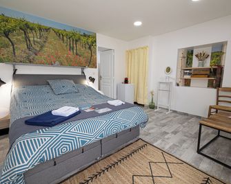 Best Saintonge - Port-d'Envaux - Bedroom