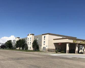 Big Lake Inn - Slave Lake - Building