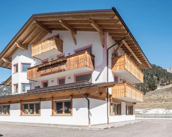 Villa Doris - Canazei - Edificio