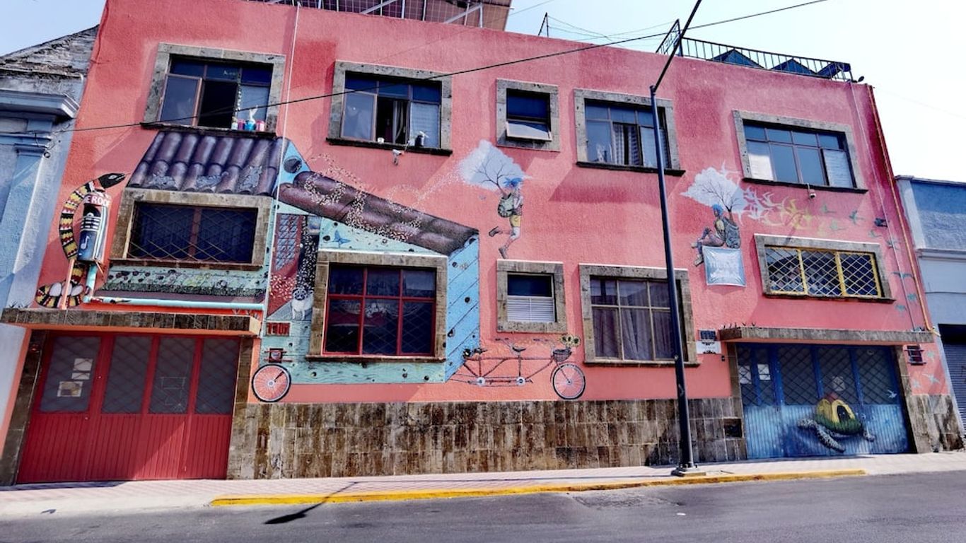 The Roof Backpackers