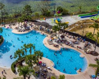 Fantastic Pool & Free Water Park only Minutes to Walt Disney Worlds Front Gate! - Four Corners - Piscina