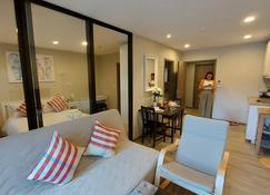 Cozy Apartment Close to Amazing Beach. 39 sqm - Phuket - Slaapkamer