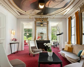 Château Belmont Tours by The Crest Collection - טור - טרקלין