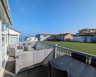 2-bedroom sea view property 1 min from the sea & SW Coast Path - Bideford - Balcon