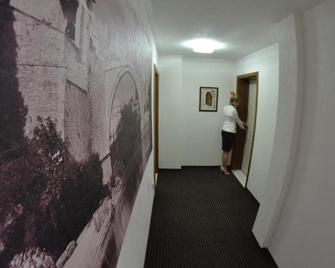 Hotel & Spa Villa Luxe - Мостар - Коридор