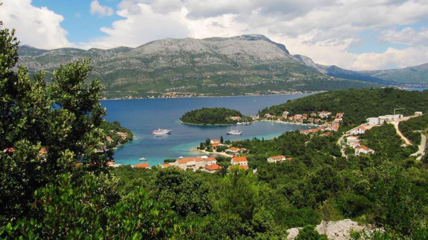 Apartmans and Rooms Dunjini Dvori