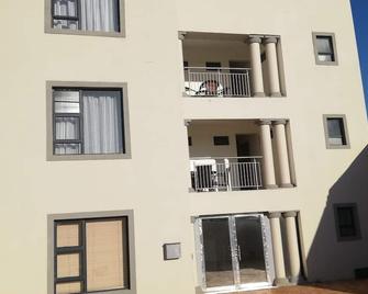 Pappas Bb - Germiston - Building
