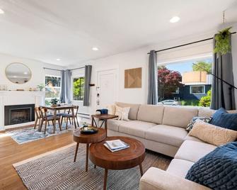 City Oasis: Office, Yard & Bbq - Seattle - Sala de estar