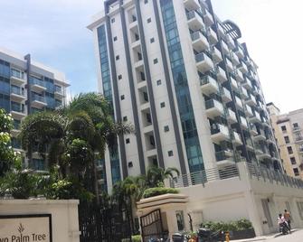 Studio Condo # 2 City view | Two Palm Tree Villas Condo by ELR - Makati - Building