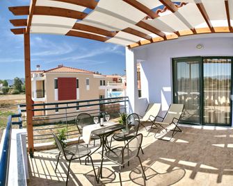 Aeolian Gaea Hotel - Kalloni - Balcony